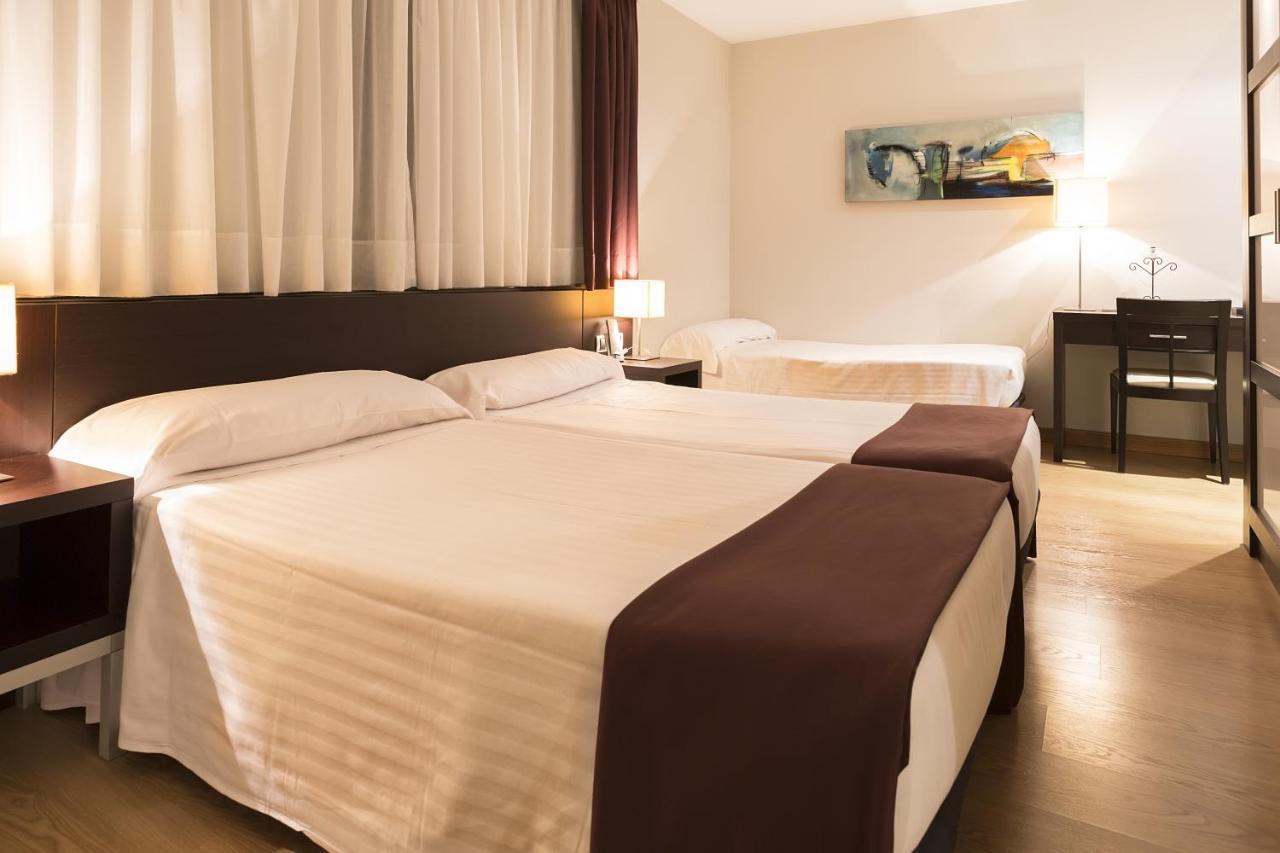 Hotel Plazaola Irurtzun Esterno foto
